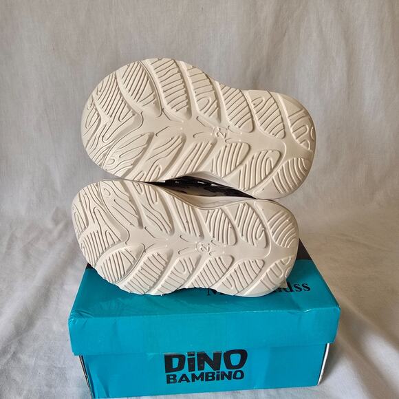 MGO Kidss Dino Bambino Shoes Toddler 5.5 (21) Gray White Light Up XP-1168156 NIB - Picture 4 of 13